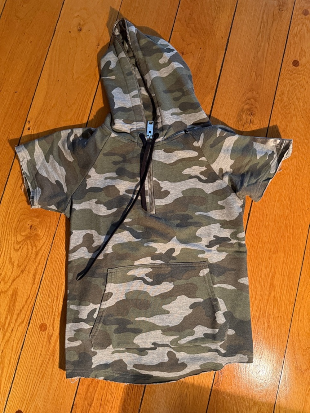 Replay Short-Sleeve Camo Hoodie in Green and Tan